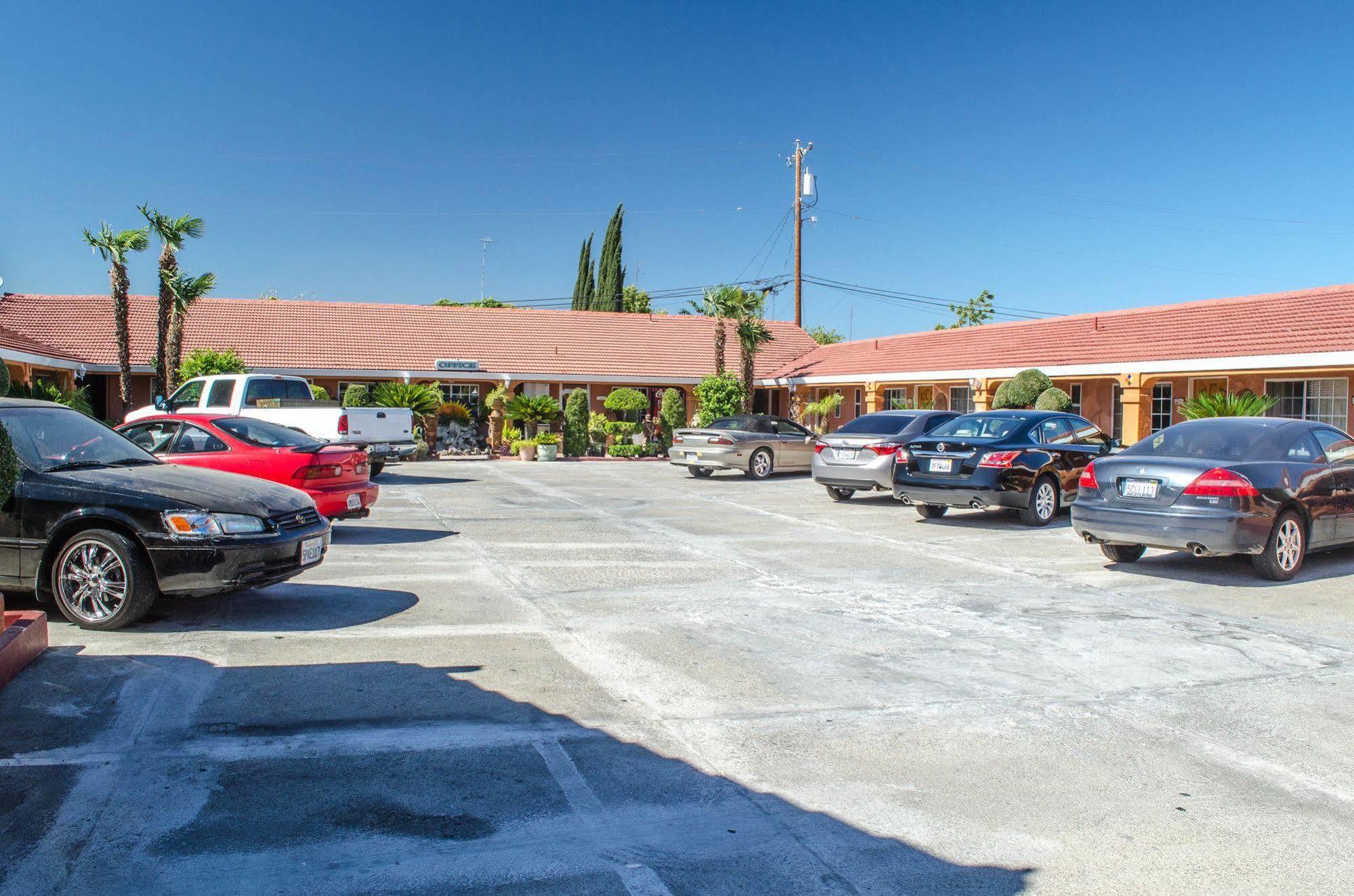 Economy Banos Motel